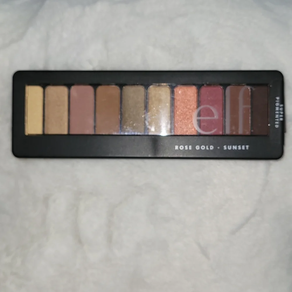 Eyeshadow palette